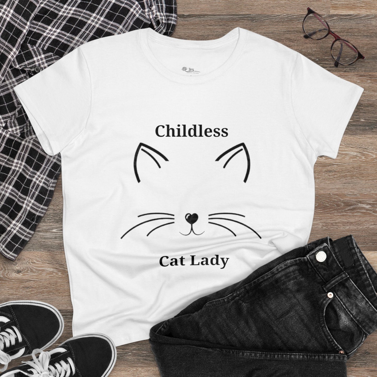 Childless Cat Lady Political T-shirt | Kamala Harris Supporter Tee for Women | Feminist & Cat Lover Shirt